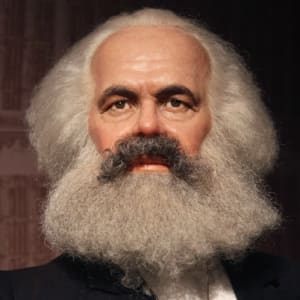 من هو كارل ماركس؟